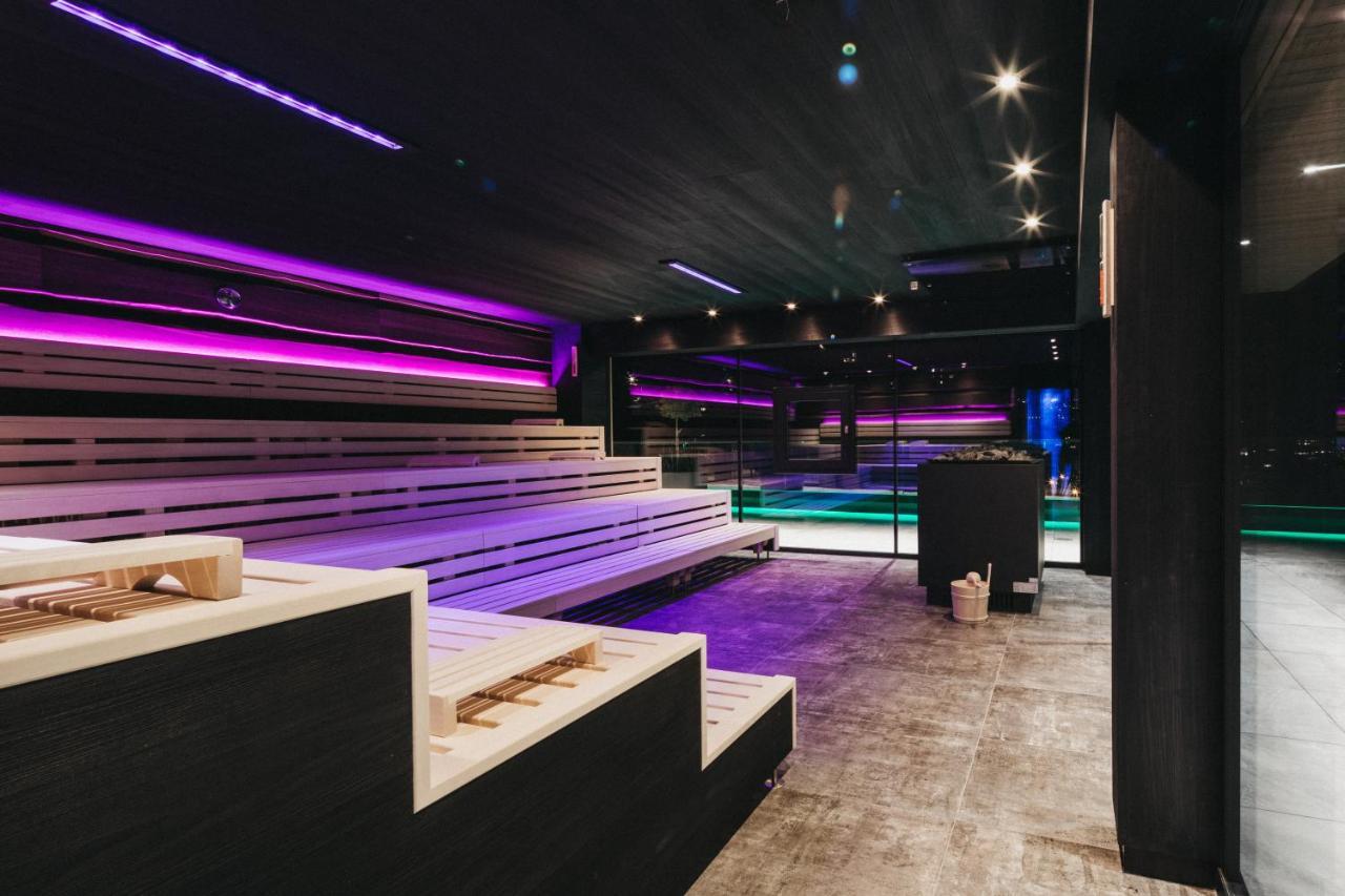 Hotel Tirolerhof 4 Sterne Superior Тукс Екстериор снимка