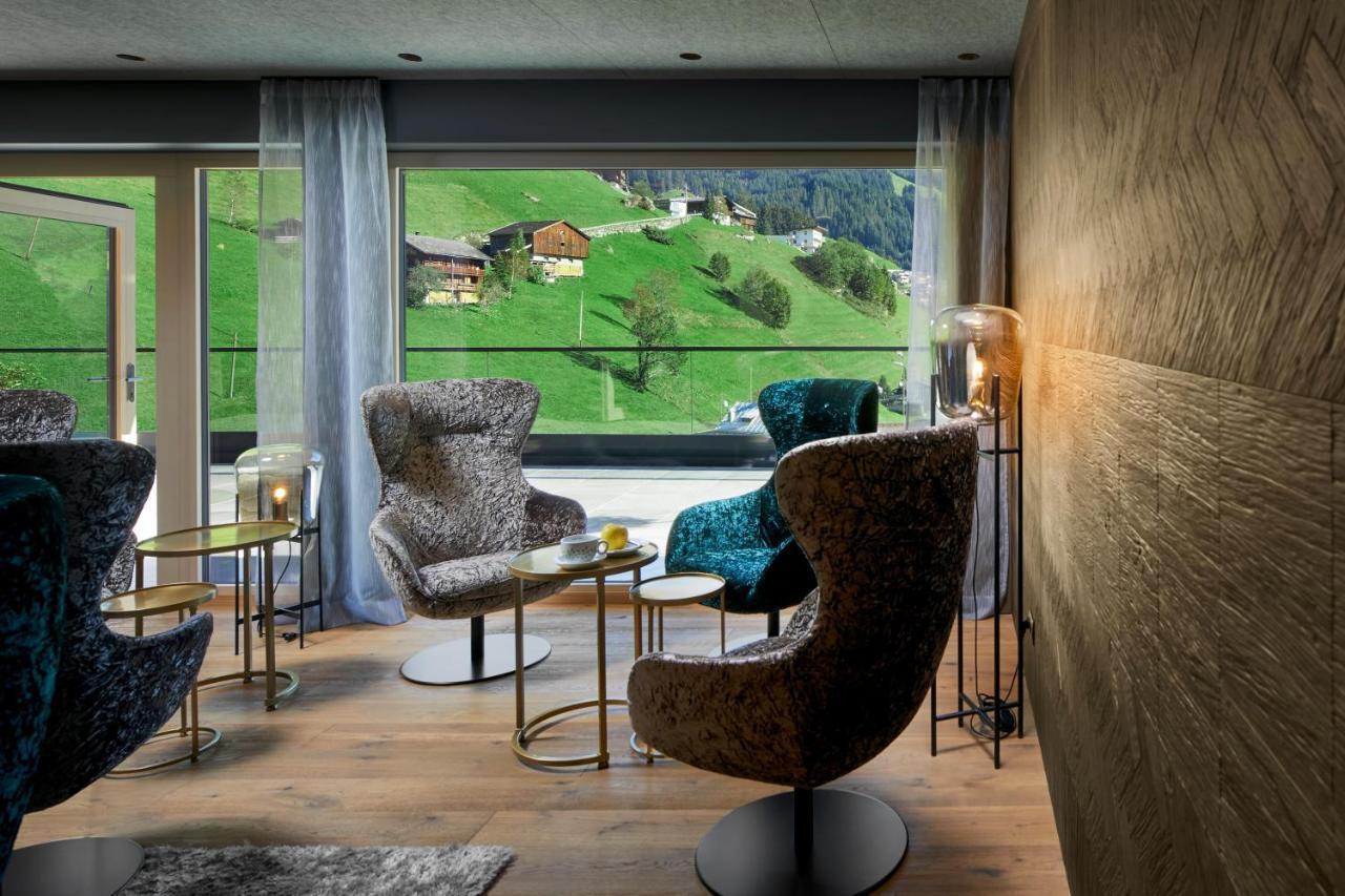 Hotel Tirolerhof 4 Sterne Superior Тукс Екстериор снимка