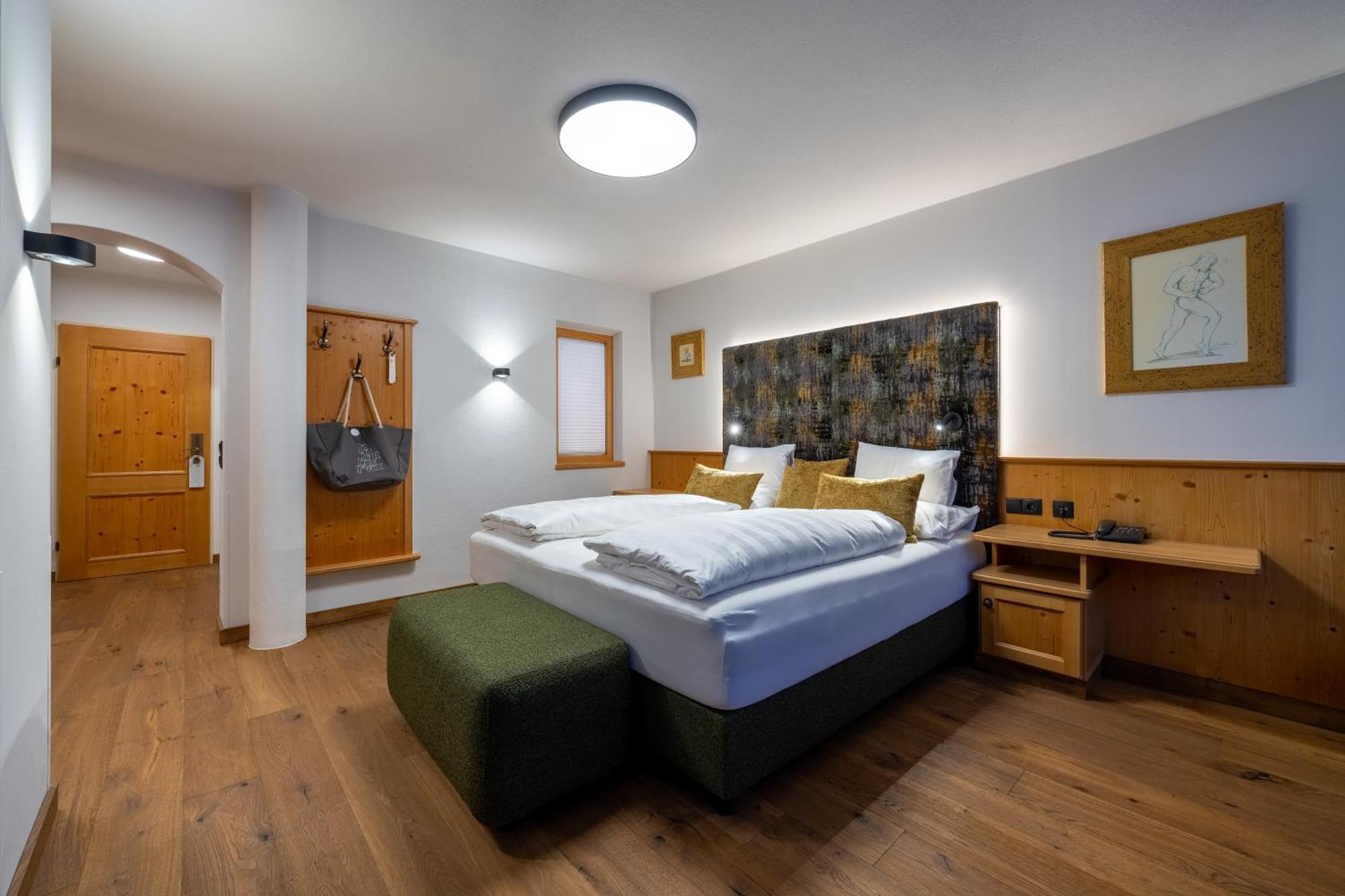 Hotel Tirolerhof 4 Sterne Superior Тукс Екстериор снимка